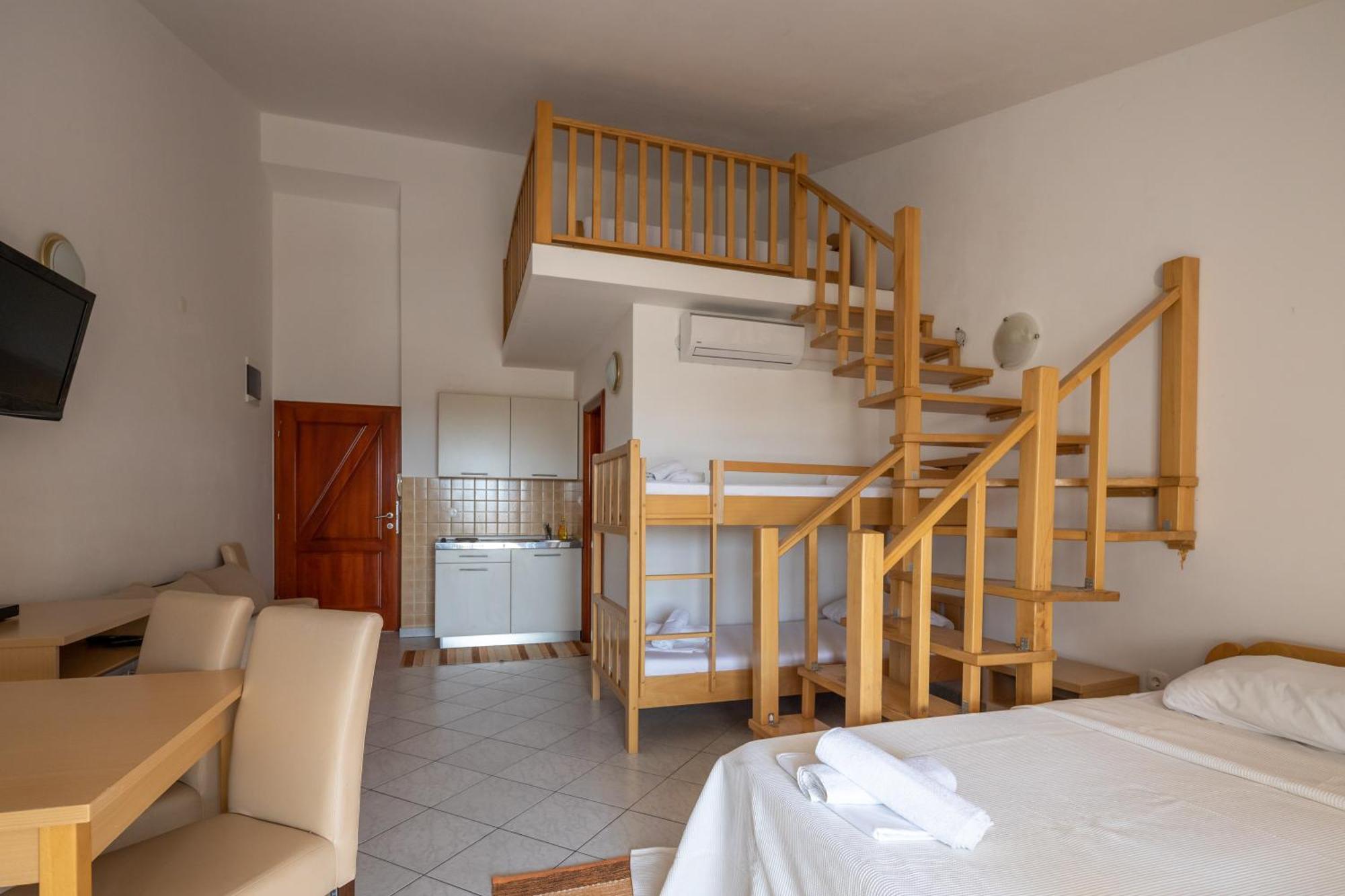 Apartments Eddy Veselica Novalja Bilik gambar