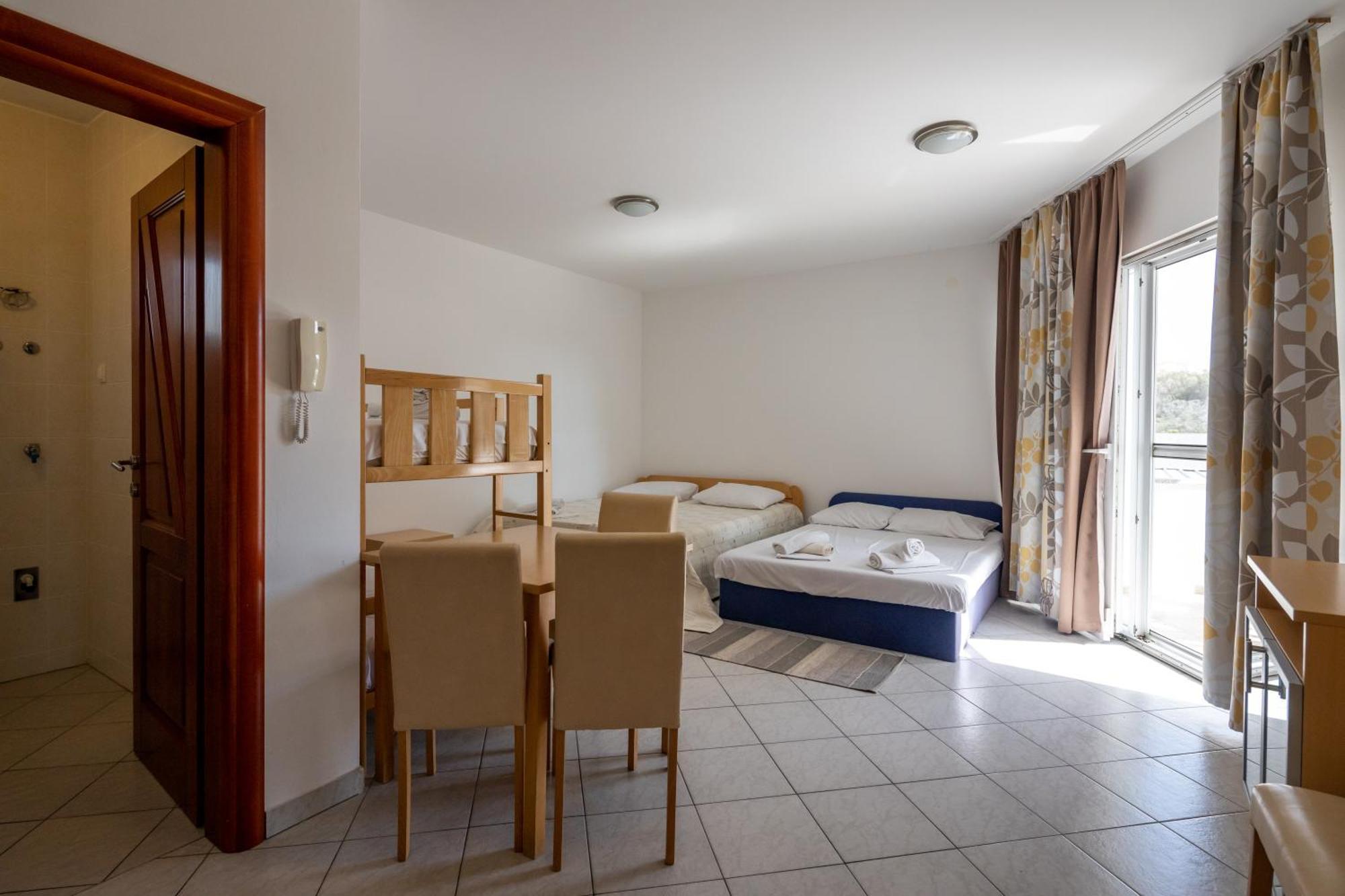 Apartments Eddy Veselica Novalja Bilik gambar